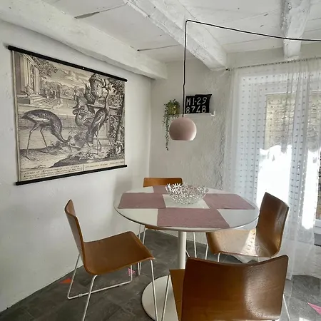 Apartment Porta Rossa *