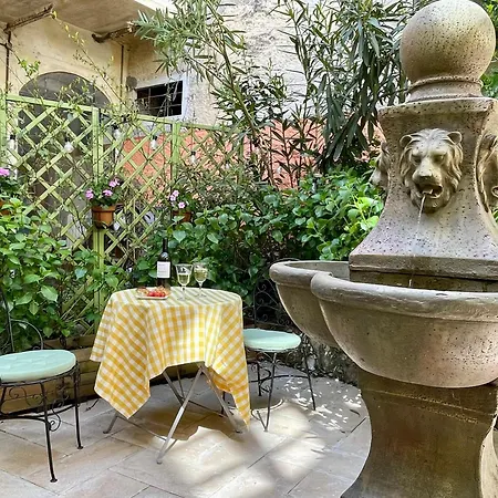 Porta Rossa Apartment